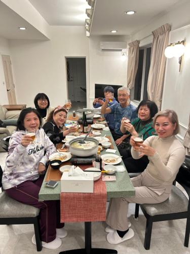 Hóspedes ficando em HAKONE DOMA