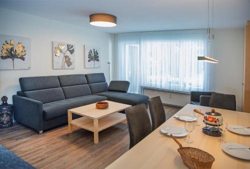 Khu vực ghế ngồi tại Holiday flat for skiing couples Triangel D - Parpan Lenzerheide