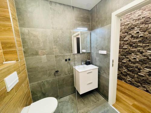 Un baño de Apartmány TWINS