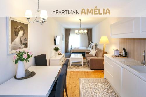 Зона вітальні в Apartmány MÚDRA SOVA