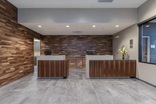 Lobbyen eller receptionen på Courtyard by Marriott South Bend Downtown