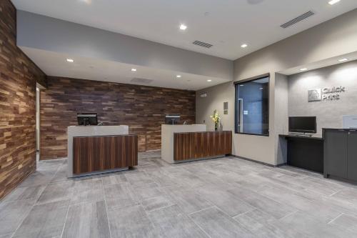 Lobbyen eller receptionen på Courtyard by Marriott South Bend Downtown