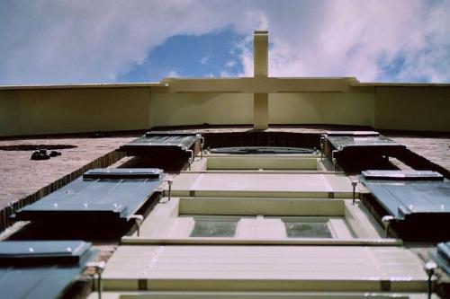 El edificio en el que está el hotel