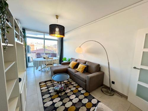 Apartment Sagrera tesisinde bir oturma alanı