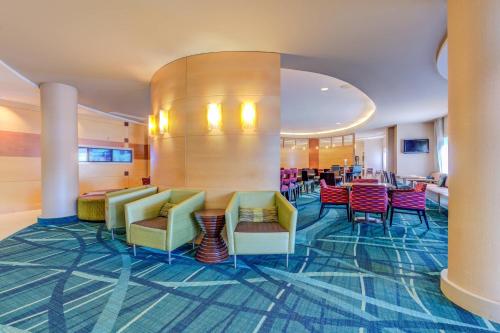 พื้นที่นั่งเล่นของ SpringHill Suites Arundel Mills BWI Airport