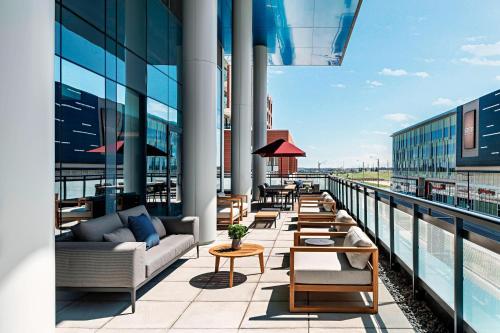 Balkon atau teras di Toronto Marriott Markham