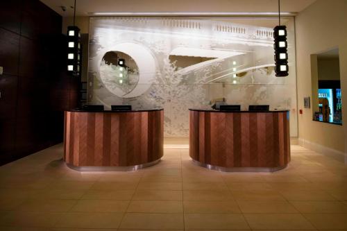 Lobbyen eller receptionen på Milwaukee Marriott Downtown