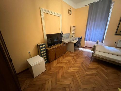 Giường trong phòng chung tại CENTRAL 2 ZAGREB