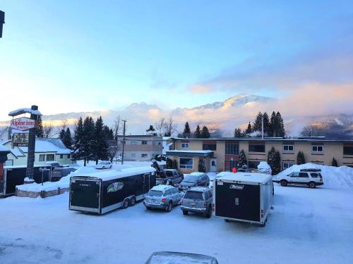 Alpine Inn & Suites durante o inverno