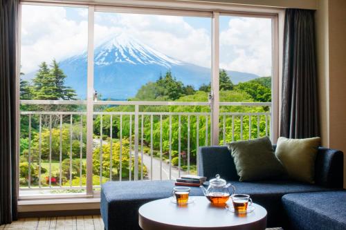 Vista general d'una muntanya o vistes d'una muntanya des del ryokan