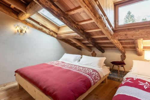 Кровать или кровати в номере CORTINA Lodge