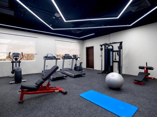 Fitness center at/o fitness facilities sa TIME Ruba Hotel & Suites