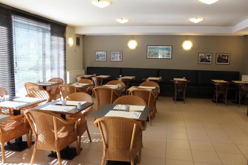 Restoran atau tempat makan lain di Hobbit Hotel Brussels Airport Zaventem