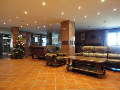 A seating area at Hotel Nevasur