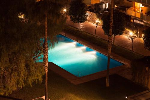 Poolen vid eller i närheten av Enjoybcn Marina Apartment