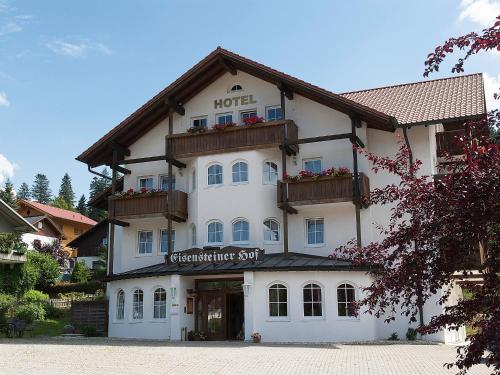 O edifício em que o hotel se localiza