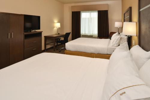 Camera con 2 Letti e TV a schermo piatto di Holiday Inn Express & Suites Globe by IHG a Globe