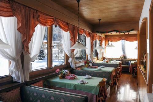 Гостиная зона в Hotel Garni St. Hubertus