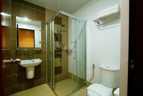 Bathroom sa Coron Soleil Express Hotel