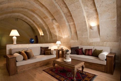 Et opholdsområde på Fresco Cave Suites Cappadocia