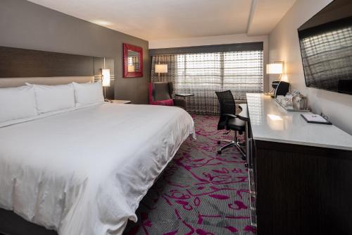 Легло или легла в стая в Radisson Hotel Oakland Airport