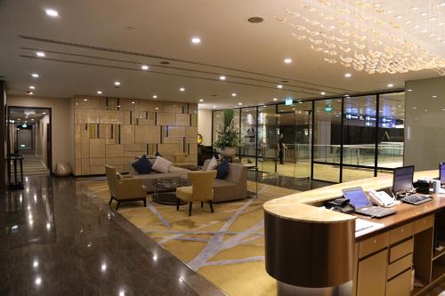 Area tempat duduk di Ambassador Transit Hotel - Terminal 2