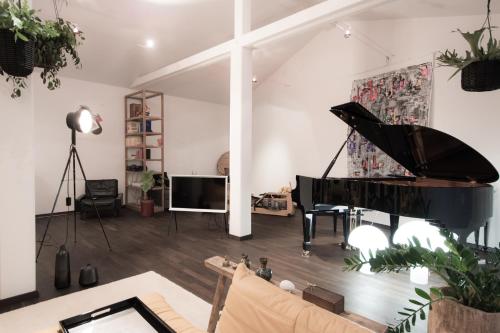 Снимка в галерията на Weimar Central Artist Loft - 120 m2 в Ваймар