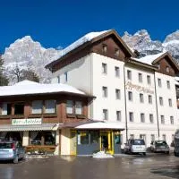 Albergo Antelao, hotel en San Vito di Cadore