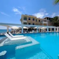 Saint Tropez Boutique Hotel, hotel di Willemstad