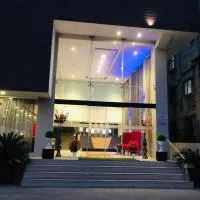 Veronica Hotel, khách sạn ở Vadodara