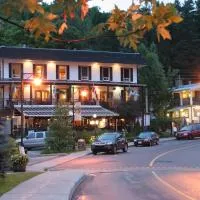 Hotel Mont-Tremblant: Mont-Tremblant şehrinde bir otel