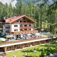 Hotel Lärchenhof, ξενοδοχείο σε Ramsau am Dachstein