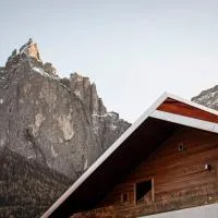 La Paula Apartments & Suites, hotel en Siusi