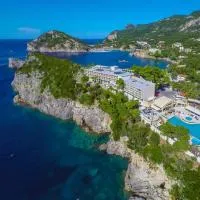 Akrotiri Beach Resort Hotel - Adult Friendly, hotel sa Paleokastritsa