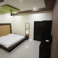 Hotel Ravi Residency, hotel di Nadiad