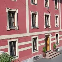 Pension Stoi budget guesthouse, hotel em Innsbruck