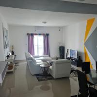 Inviting 5-Bed Apartment in Luanda, готель в районі Kilamba, у місті Луанда