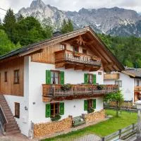 Ferienwohnung Regina, hotel en Mittenwald