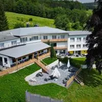 Hotel Berghof Wasserkuppe & Gästehaus Fuldaquelle, hotell i Gersfeld