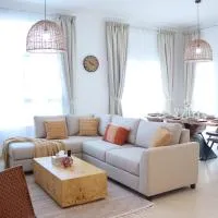 Yas Island में, होटल Elegant 2BR Golf View Oasis with Maids Room in Yas Island