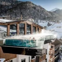 Das Central – Alpine . Luxury . Life, hotell i Sölden