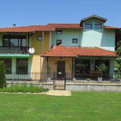 Pri Orehite Guesthouse