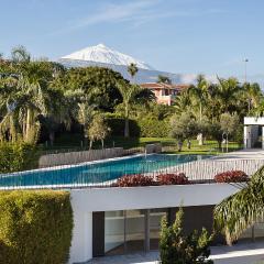 Apartment with Mount Teide and sea views