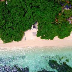 Rasdhoo Island Inn Beachfront