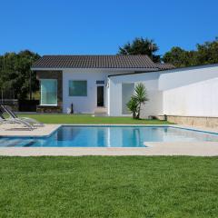 Casa rural con piscina Viña de Millan