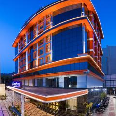 Hotel Benzz Park Vellore