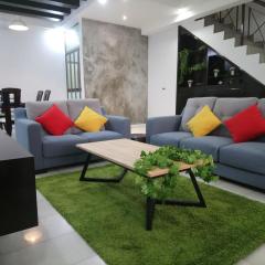 CUHomestay 2-Storey 5BR Bukit Indah Johor Homestay Legoland