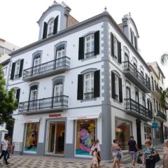 Edifício Charles 203