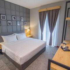 Redpine Boutique Hotel