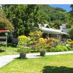 Beau Vallon Bungalows